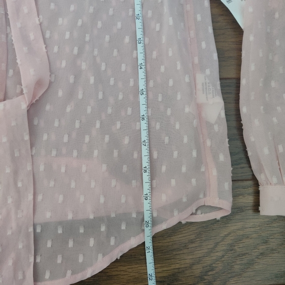 Avec Les Filles Blush Pink Relaxed Fit Textured Blouse – Size XS (NWT) - Picture 9 of 9